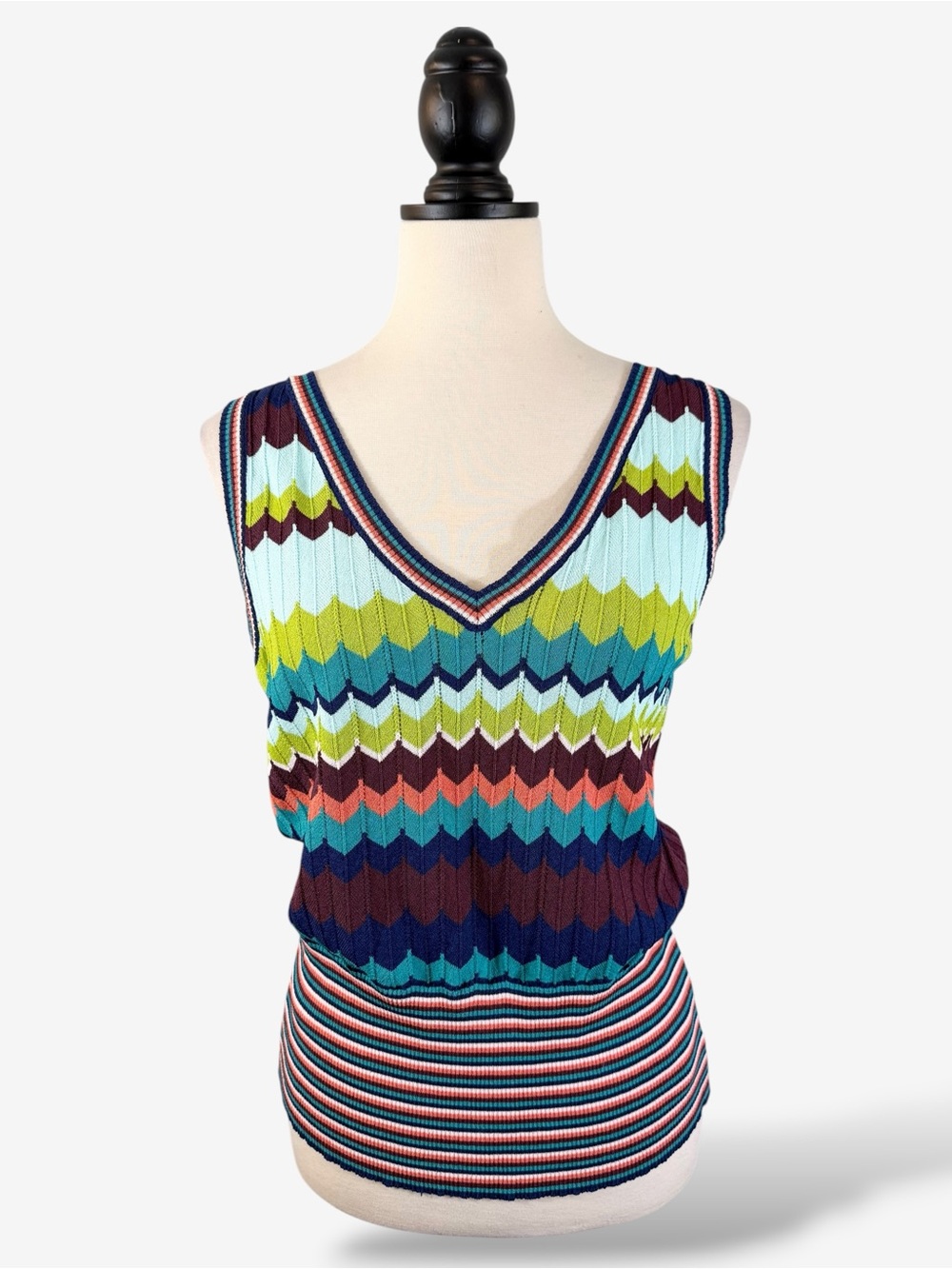Aldo Martins V-Neck Vest Size M Bamboo Stretch Knit Multicolor Stripe Sleeveless